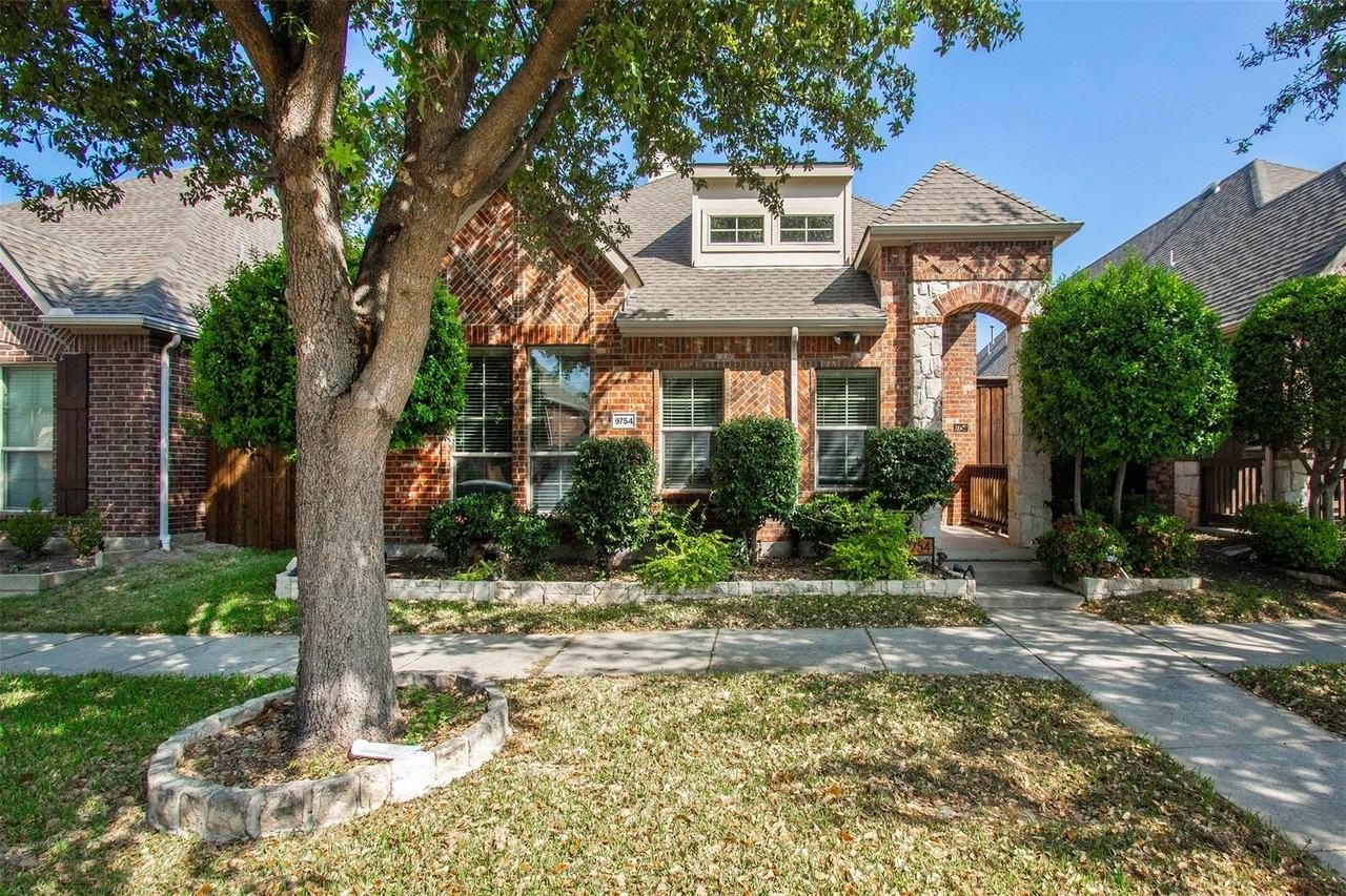 9754 Boyton Canyon Rd - Photo 2 of 21