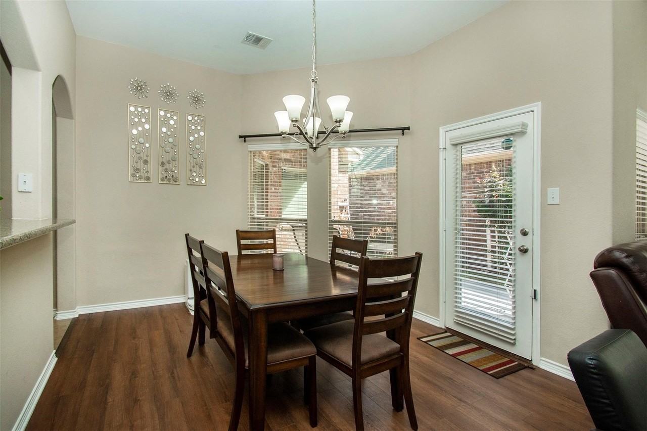9754 Boyton Canyon Rd - Photo 6 of 21