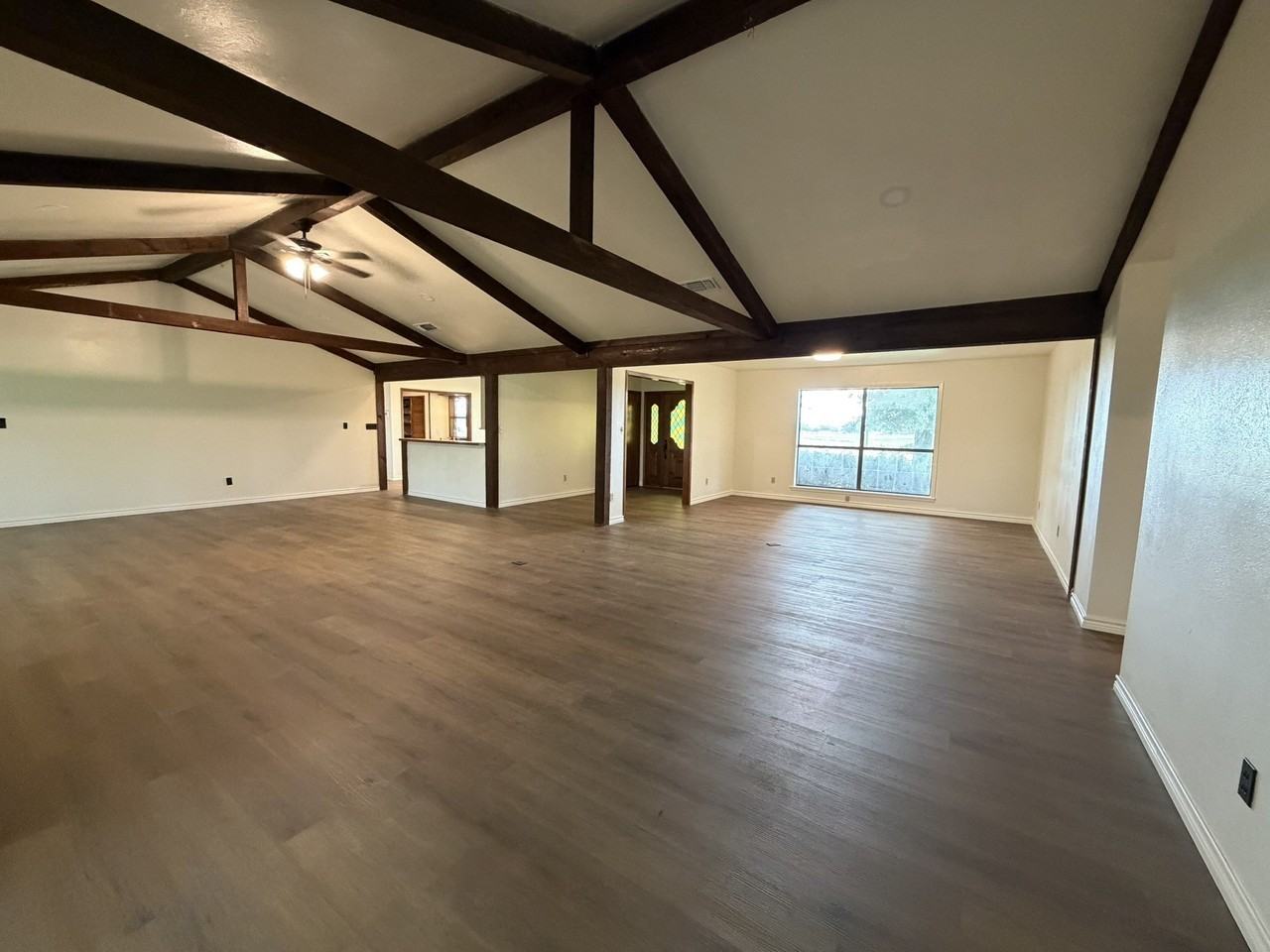 5166 I-30 Service Road - Photo 4 of 26