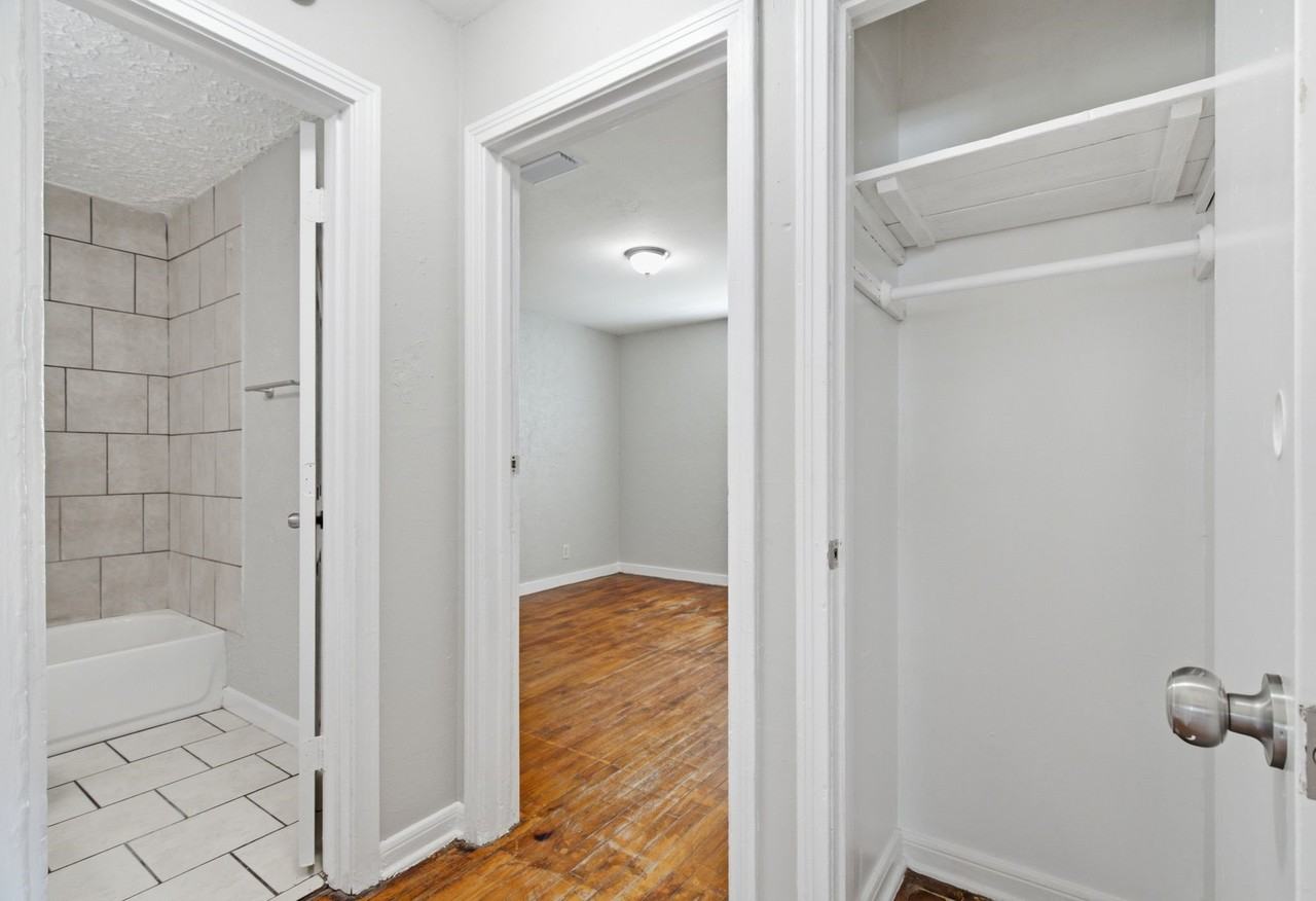 2529 Shropshire St - Photo 5 of 24