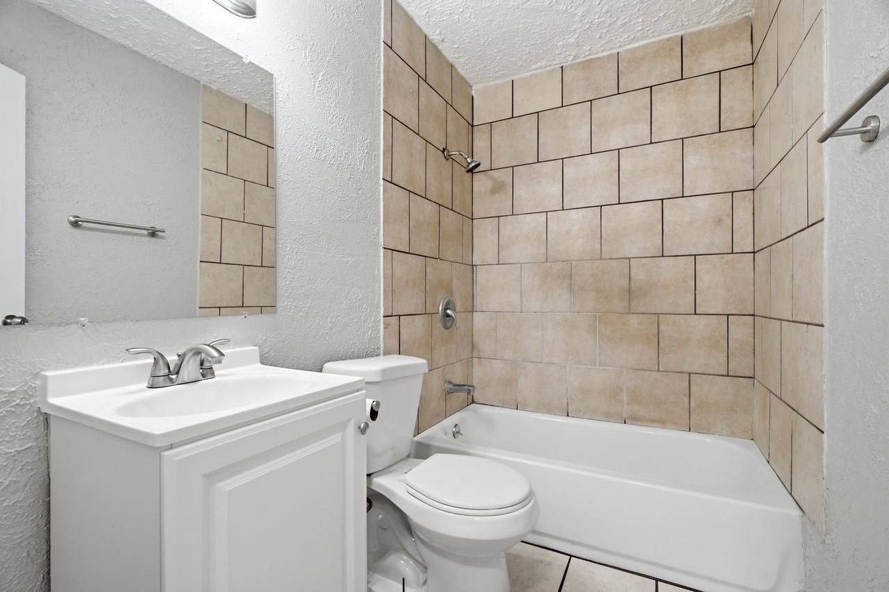 2529 Shropshire St - Photo 6 of 24