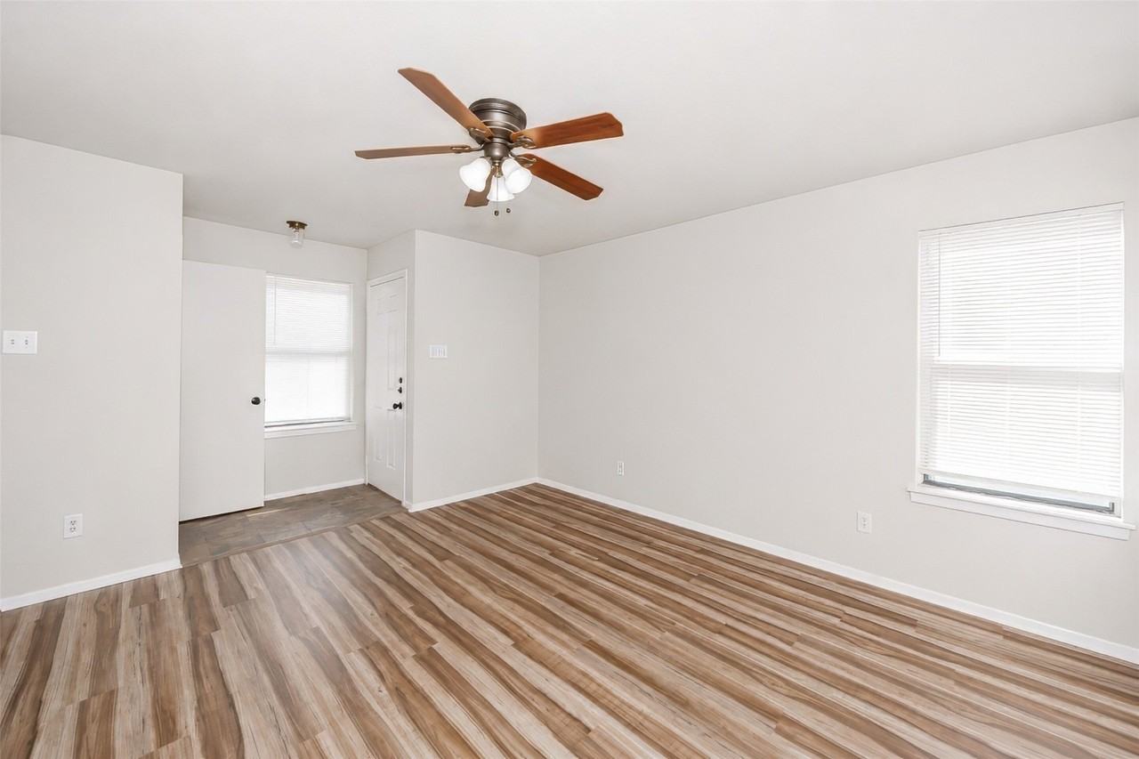 5113 Herrick Ct #B - Photo 4 of 22