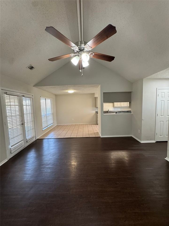 459 Little Valley Ct - Photo 5 of 18