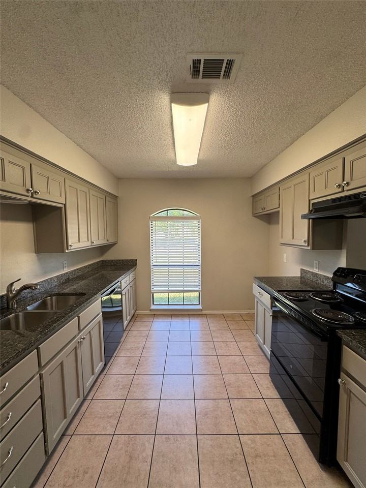 459 Little Valley Ct - Photo 7 of 18