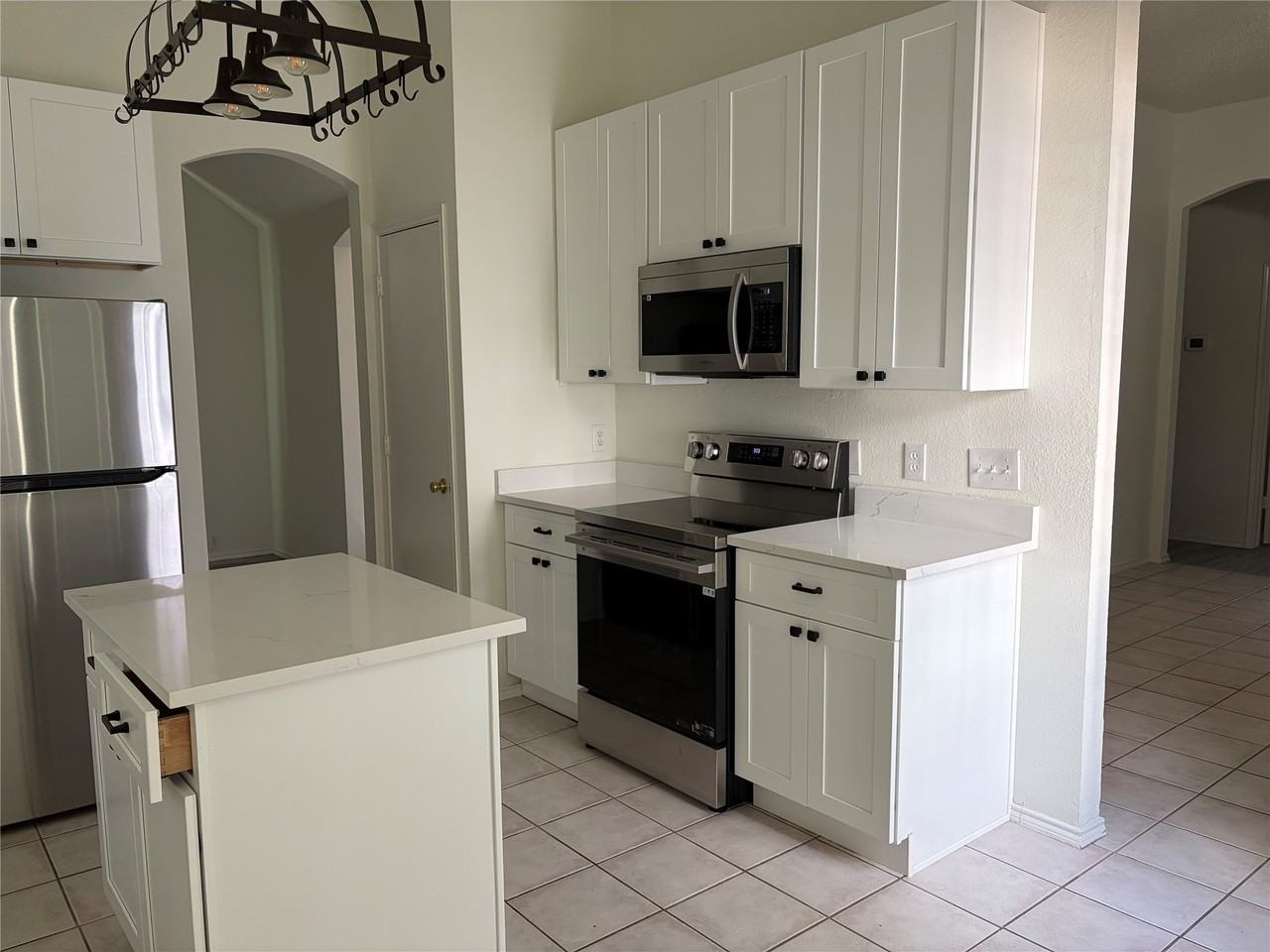 10404 Preston Vineyard Dr - Photo 2 of 6