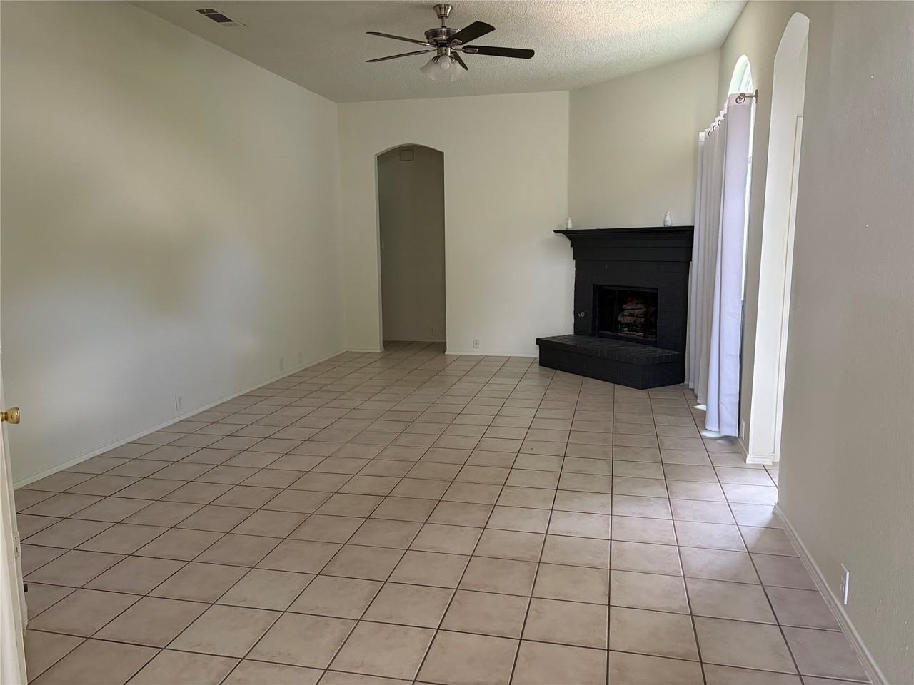 10404 Preston Vineyard Dr - Photo 4 of 6