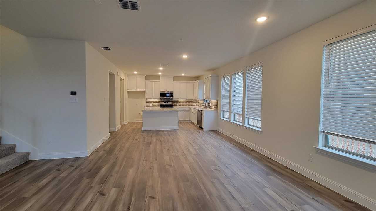11346 Sugarlands Dr - Photo 6 of 20