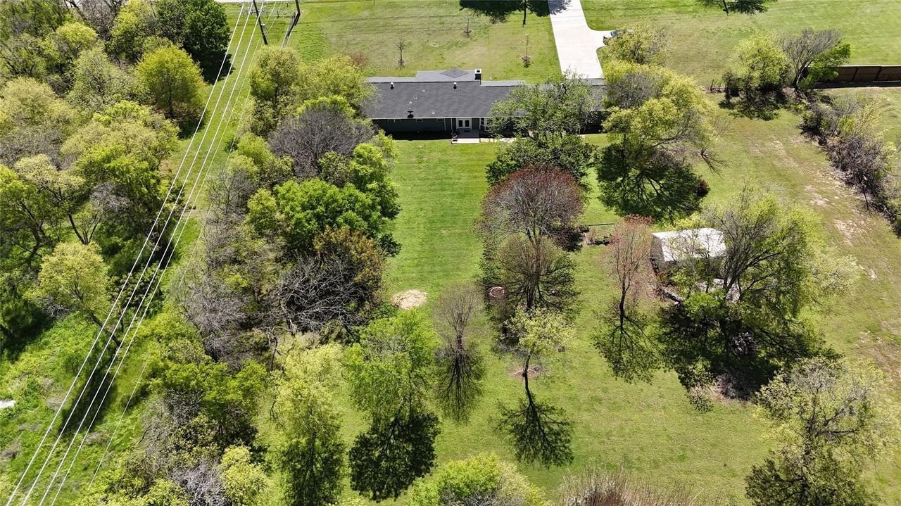 1211 Mcalpin Rd - Photo 3 of 38