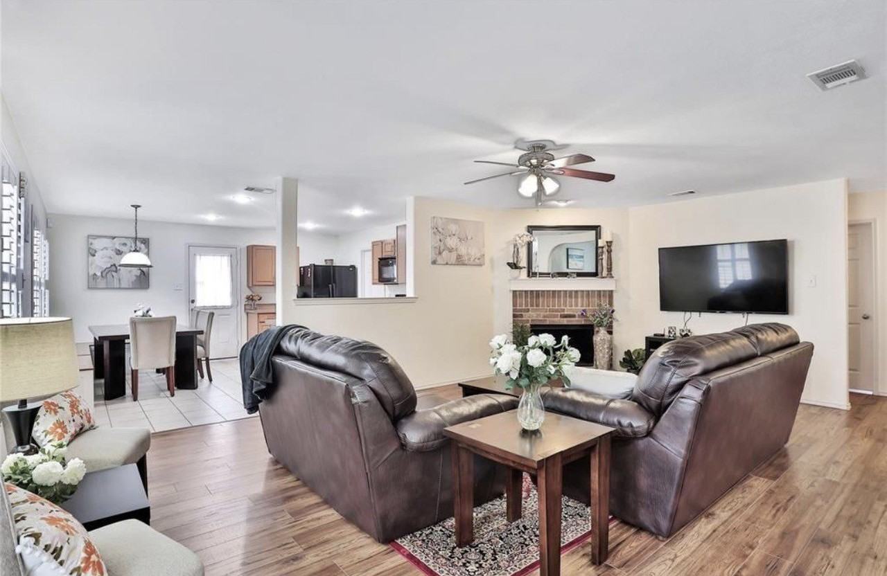 10040 Daly Dr - Photo 4 of 12