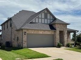 featured image of 2161 Bonnell St