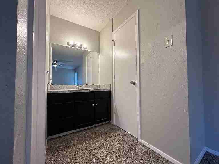 2408 Indigo Ln - Photo 5 of 11