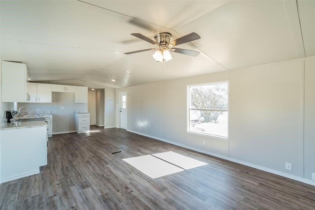 4329 Kaywood Dr - Photo 4 of 12