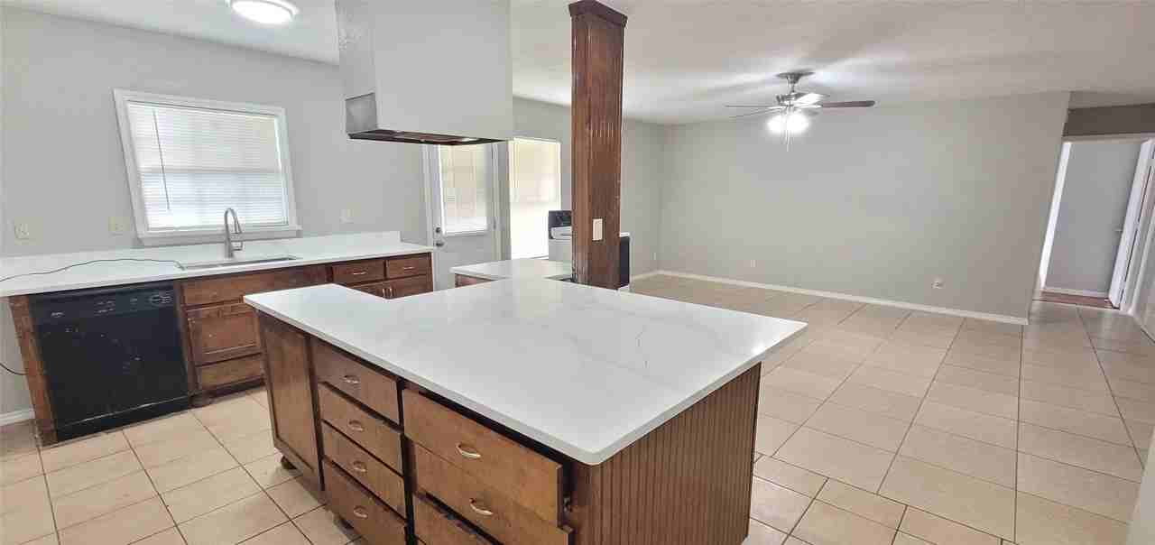 7415 Cave Dr - Photo 4 of 6