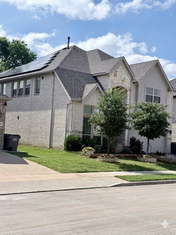 1312 Sundrop Dr - Photo 2 of 26