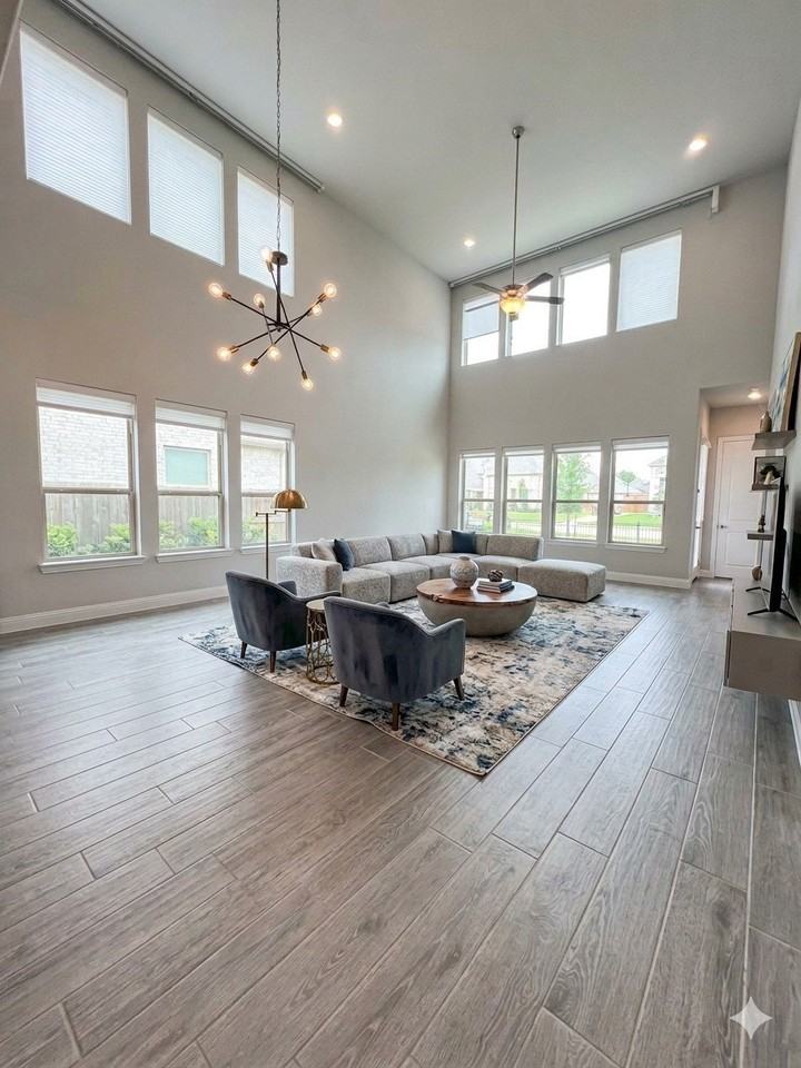 1312 Sundrop Dr - Photo 6 of 26
