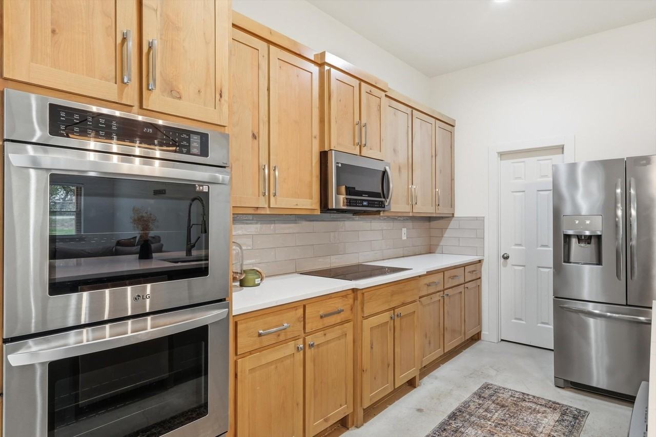 1445 County Road 3690 - Photo 3 of 21