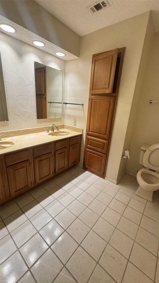 1908 Chasewood Cir #207 - Photo 5 of 11