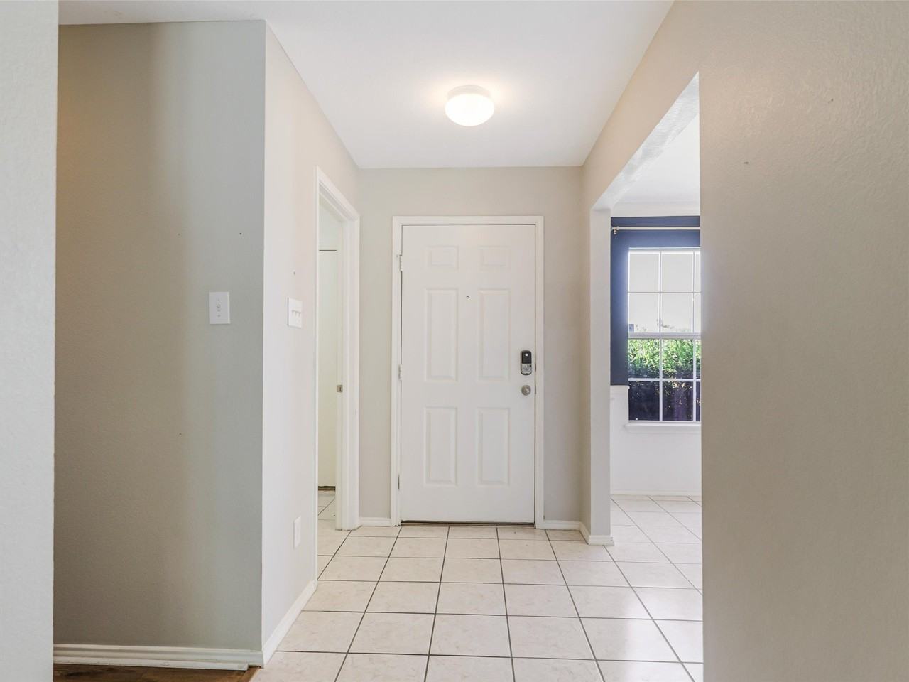 1637 Elm St - Photo 3 of 25