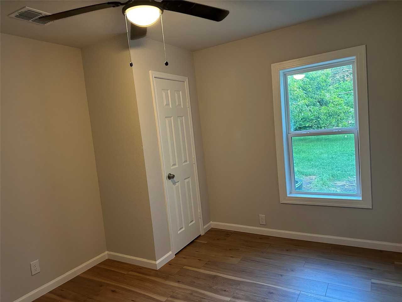 1008 Commerce Dr - Photo 7 of 18