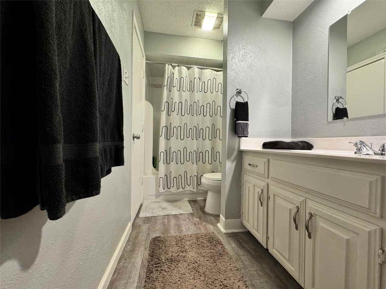3628 Country Club Dr W - Photo 3 of 12