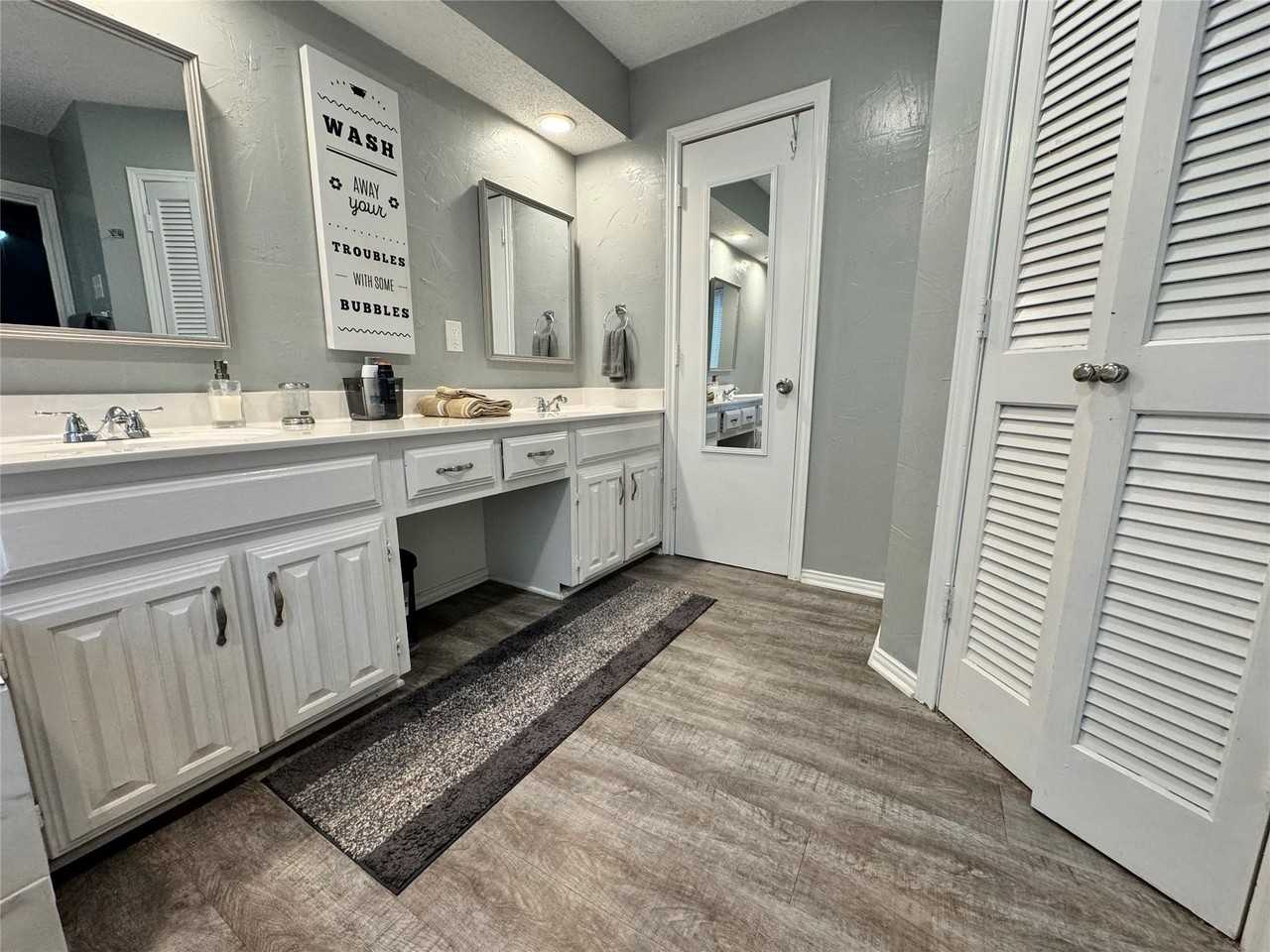3628 Country Club Dr W - Photo 5 of 12