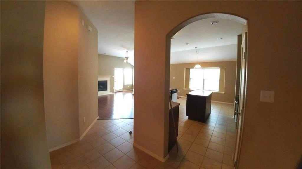 8512 Minturn Dr - Photo 5 of 31