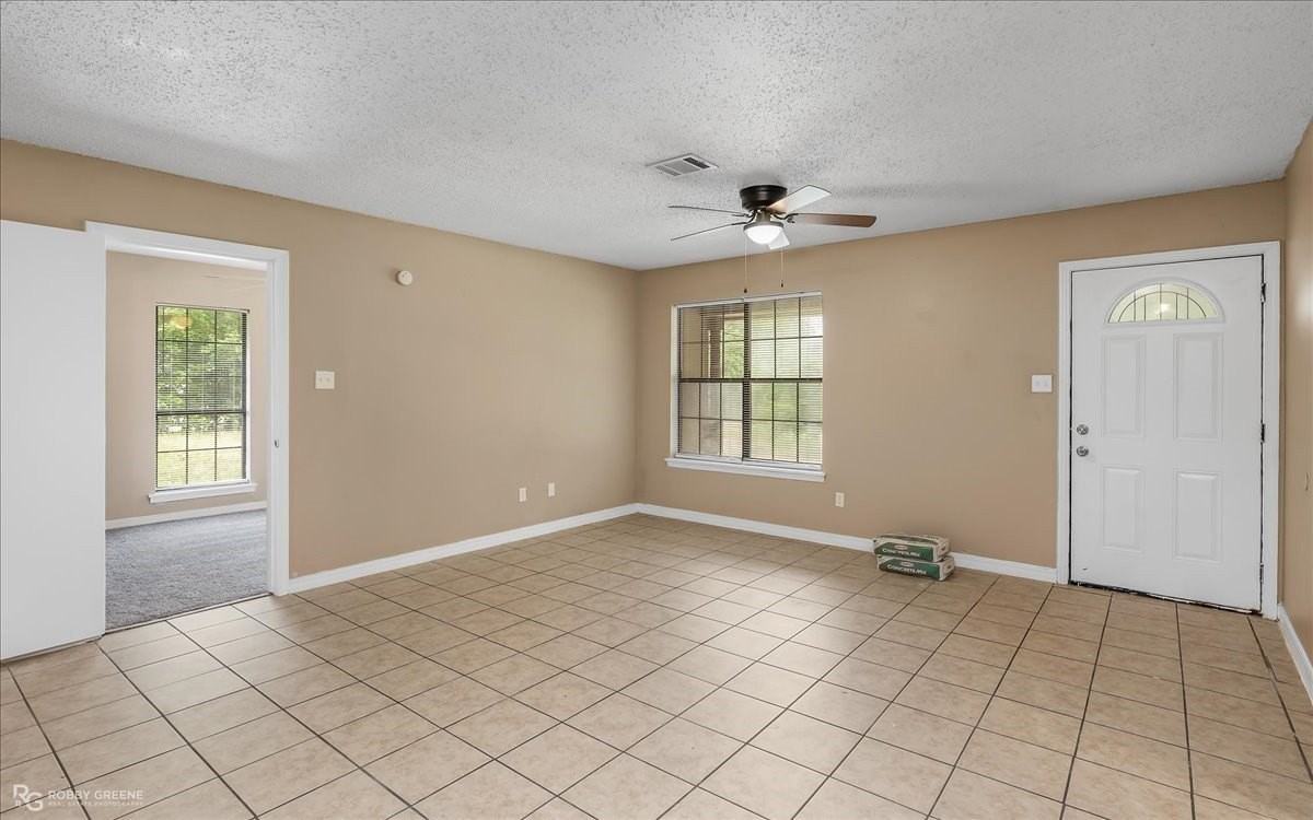 7846 Womack Rd - Photo 2 of 21