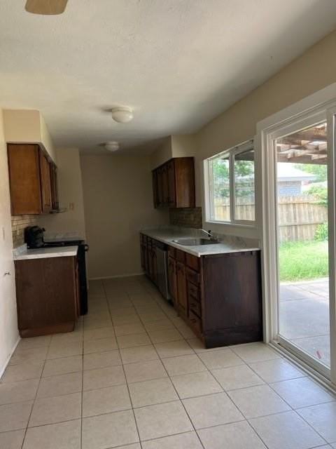 6525 Ember Ct - Photo 3 of 9