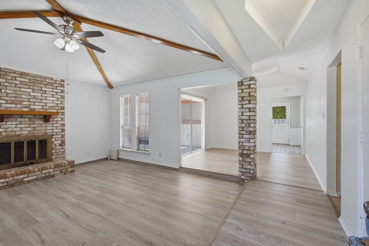 7306 Ridgeview Dr - Photo 2 of 26