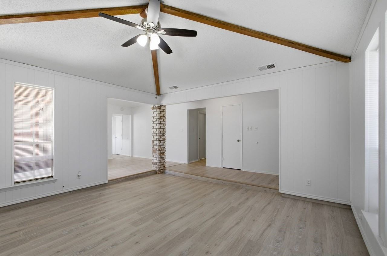 7306 Ridgeview Dr - Photo 5 of 26