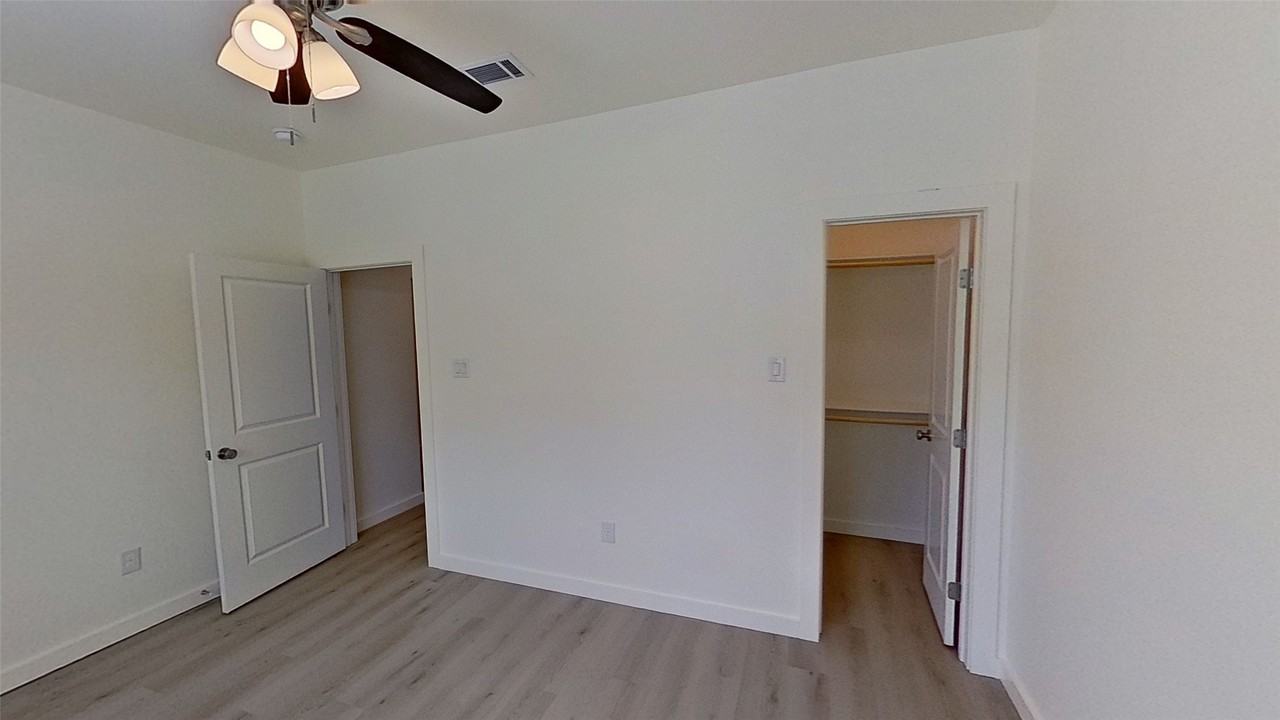 1009 Dubois St - Photo 7 of 29