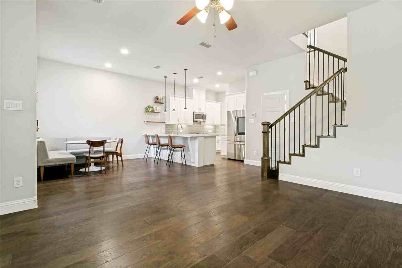 2209 Zenith Ave - Photo 6 of 27