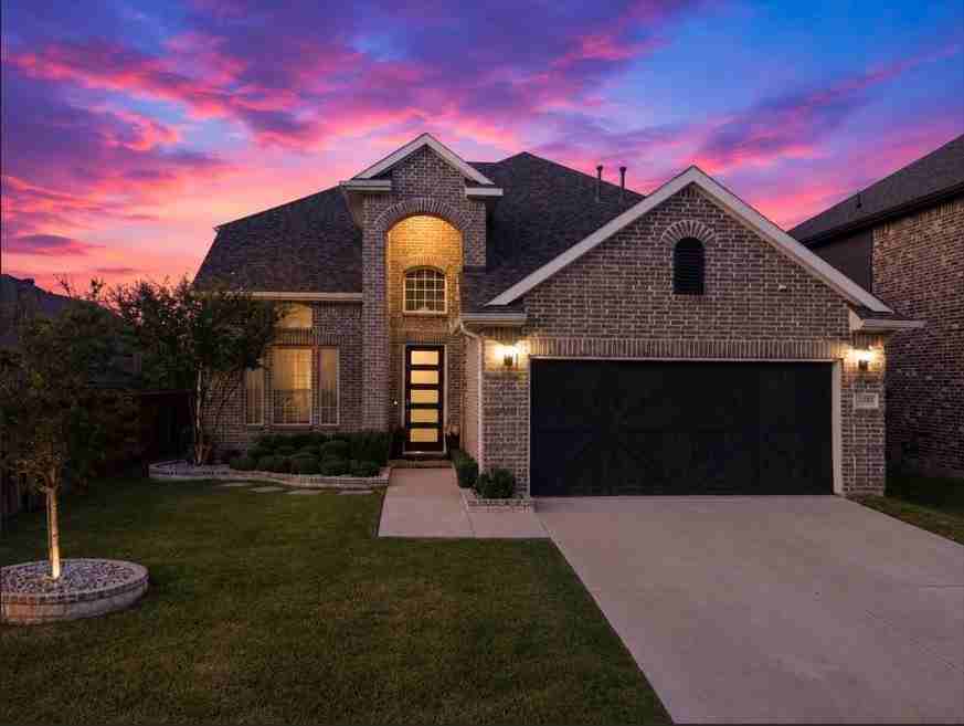 3101 Millstone Ln - Photo 2 of 38