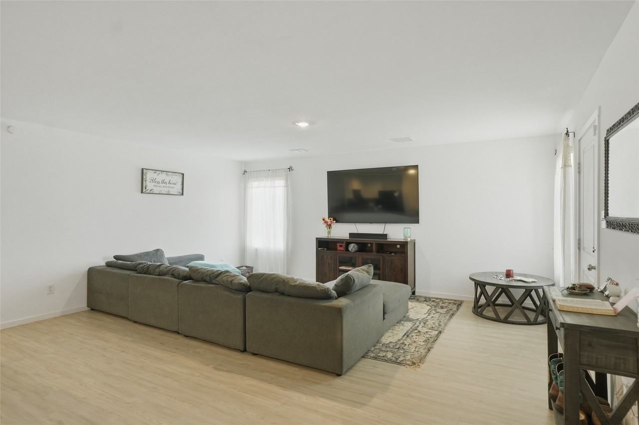 4032 Criollo Ct - Photo 7 of 23