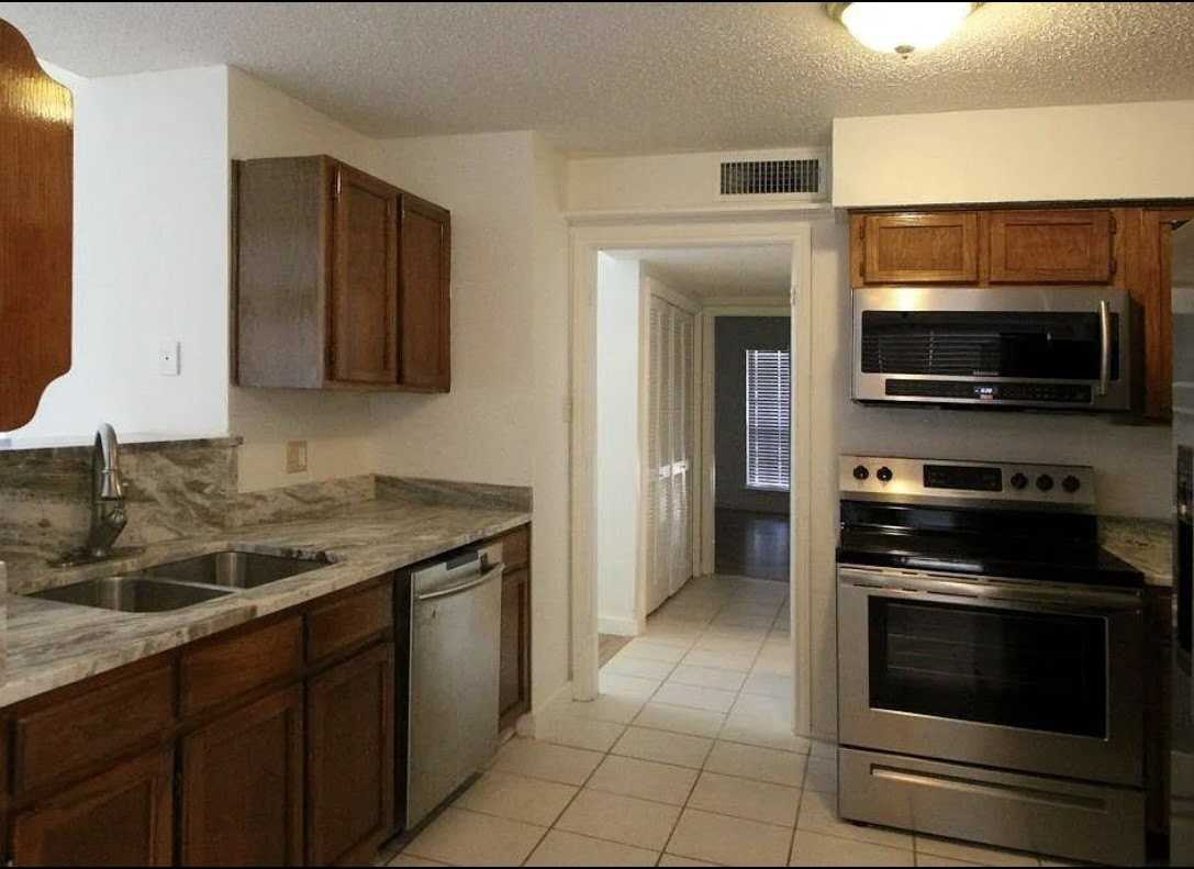 707 Argone Ct - Photo 4 of 10