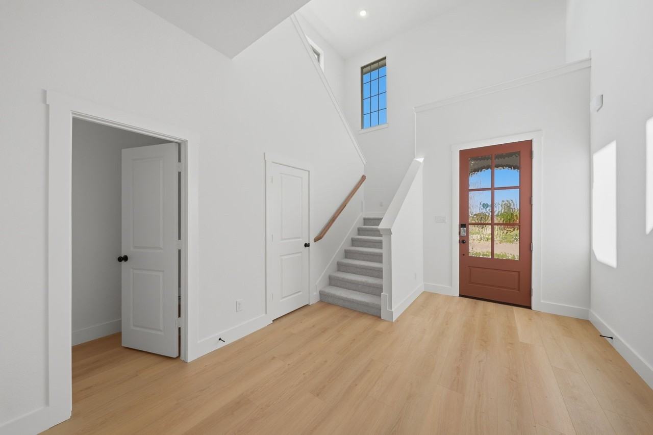 336 Chestnut St - Photo 5 of 27