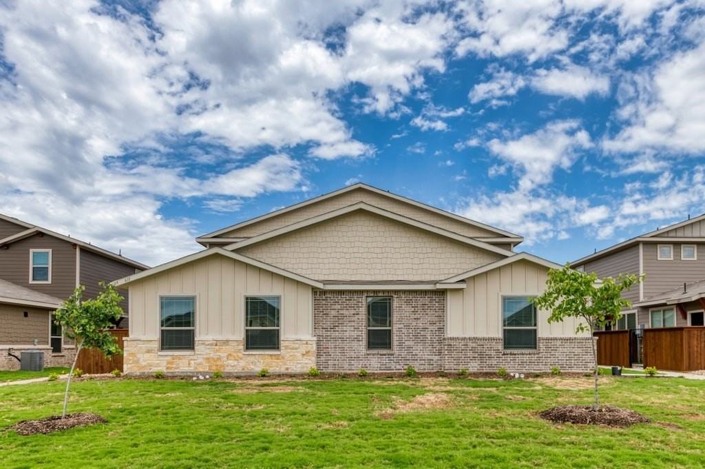 611 Harvest Moon Dr