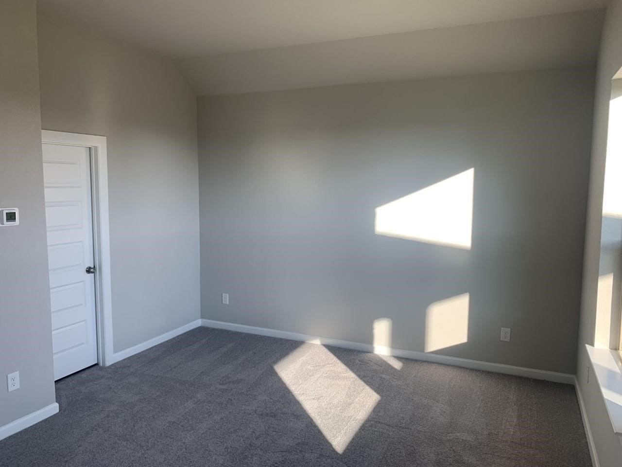 1821 Leo Dr - Photo 5 of 13