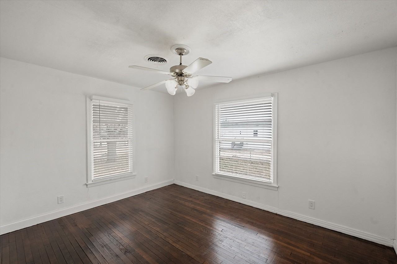 7420 Retta Mansfield Rd - Photo 5 of 13