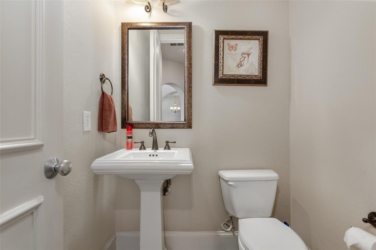 921 Pine Burst Dr - Photo 6 of 38