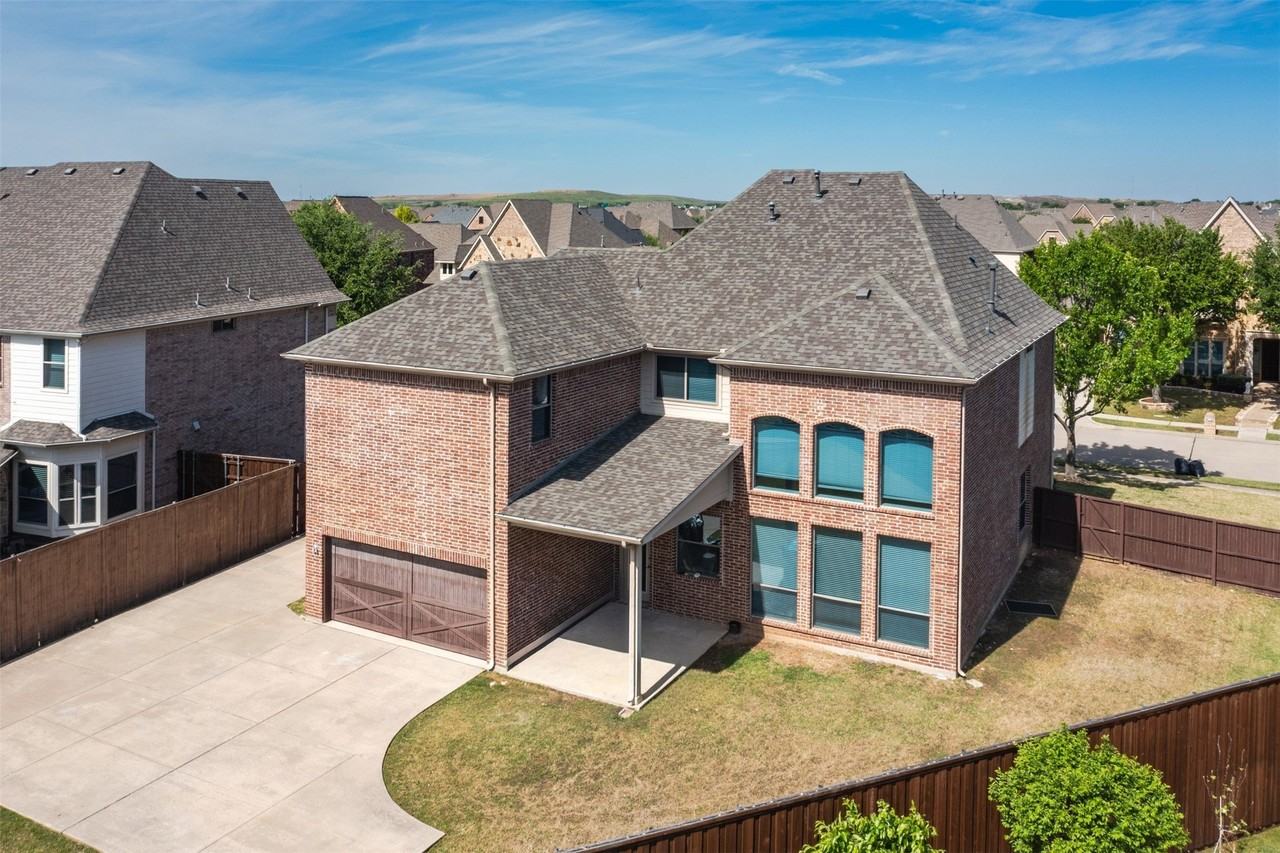 4112 Barona Dr - Photo 5 of 36