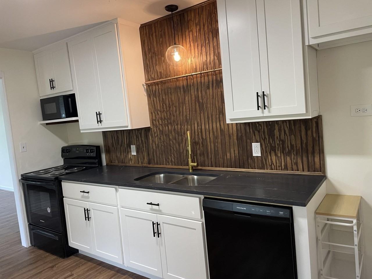 513 W Florence St - Photo 4 of 12