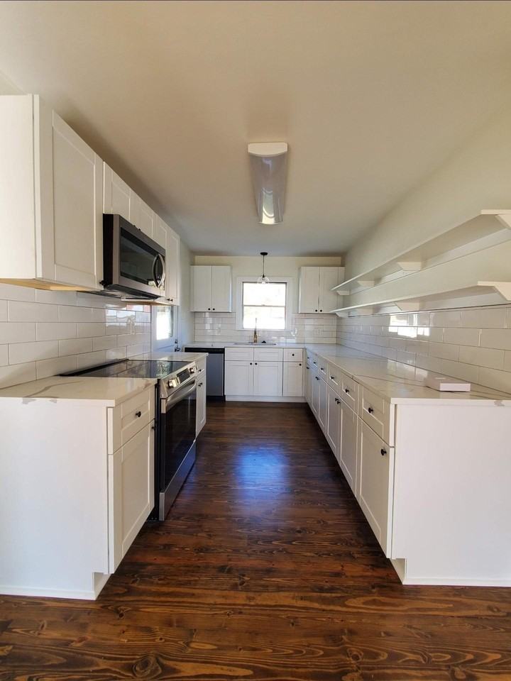 2421 Loy Lake Rd - Photo 3 of 7