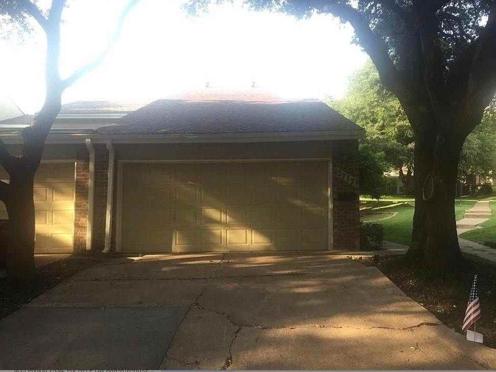 2717 Meadowstone Ct - Photo 4 of 24