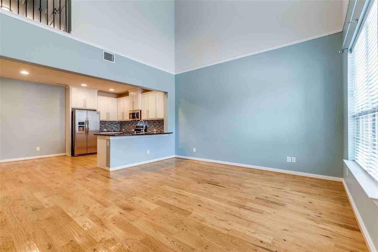 531 Matthew Pl - Photo 4 of 12