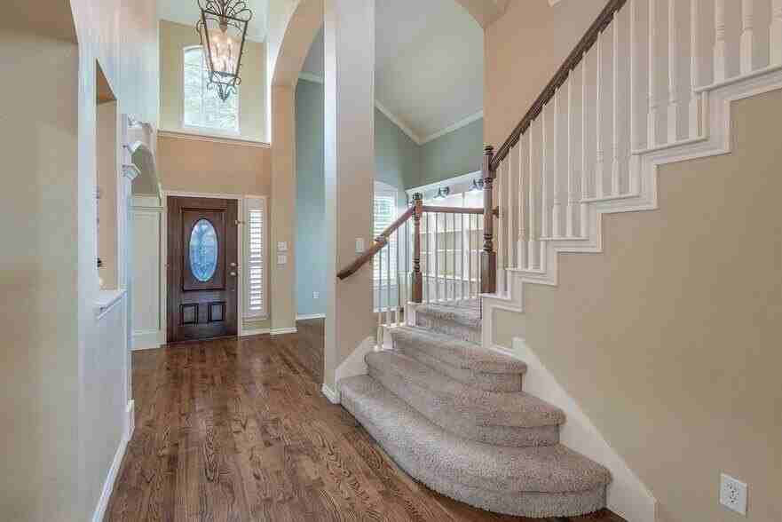 2056 Barret Dr - Photo 2 of 24