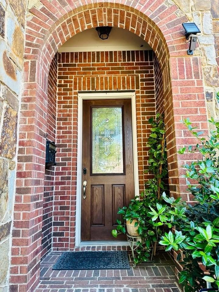 328 Anna Ave - Photo 3 of 29