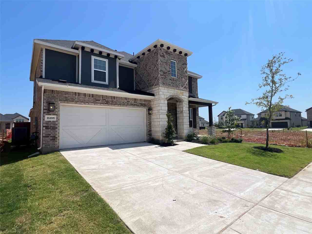16108 Hidden Cove Dr - Photo 2 of 40