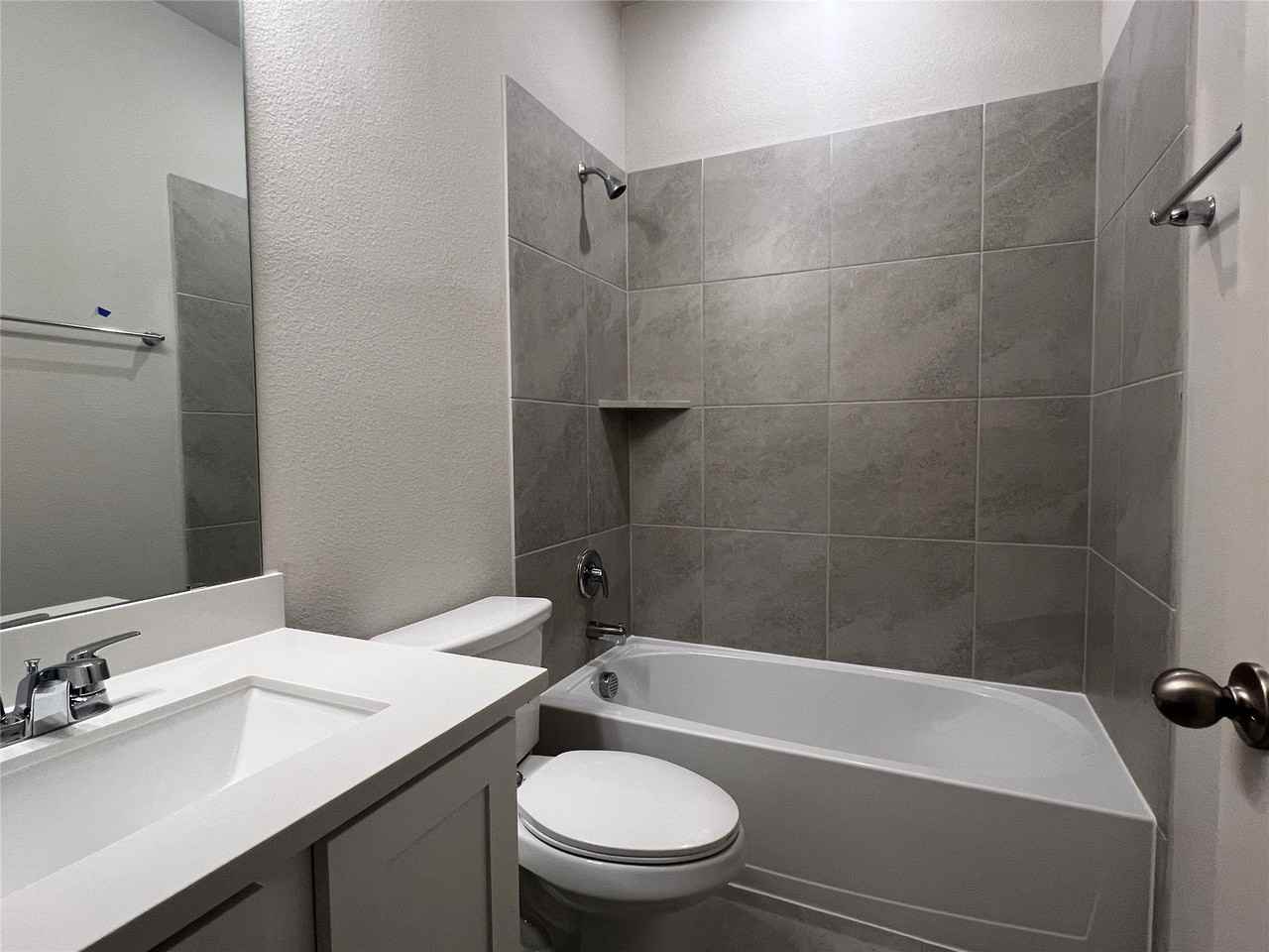 16108 Hidden Cove Dr - Photo 6 of 40