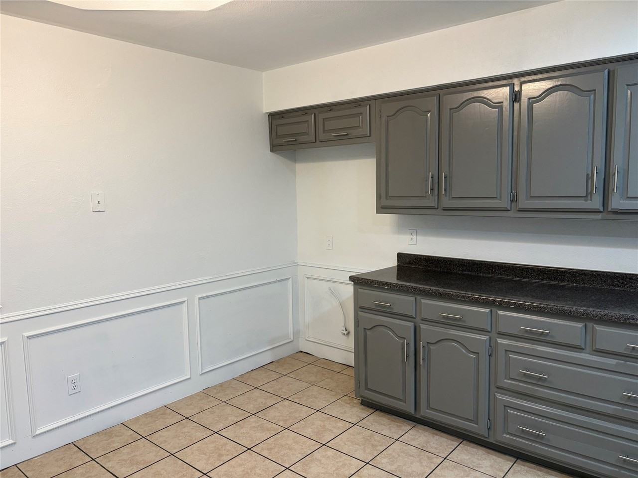 3900 San Mateo Dr - Photo 6 of 19